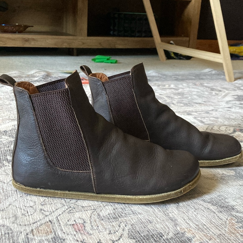 Pelanir Caria Chelsea barefoot boot size 39